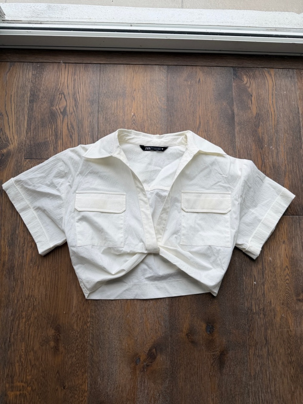 Zara Cream Short-Sleeve Cropped Knot-Front Shirt